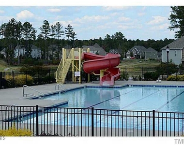 738 Treviso Lane - Photo Thumbnail 35