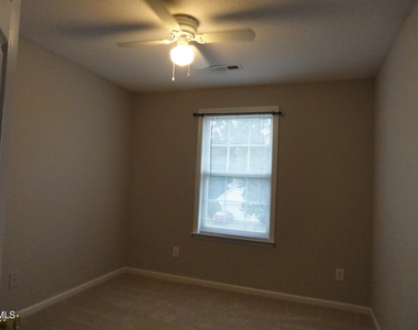 403 Stonecreek Drive - Photo Thumbnail 16