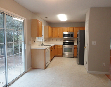403 Stonecreek Drive - Photo Thumbnail 4