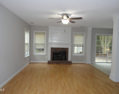 403 Stonecreek Drive - Photo Thumbnail 1