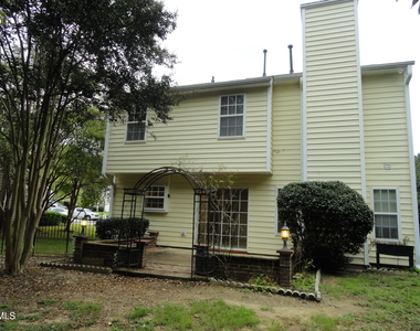 403 Stonecreek Drive - Photo Thumbnail 20