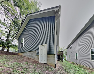 417 E Hinton Street - Photo Thumbnail 15