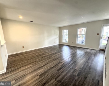 257 Liberty Drive - Photo Thumbnail 3