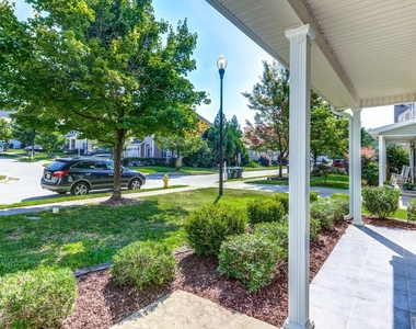 141 Occidental Drive - Photo Thumbnail 8