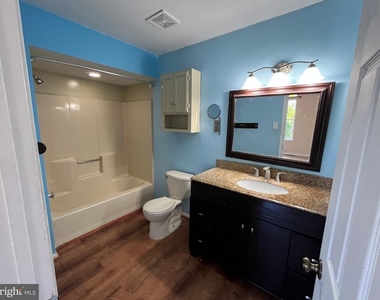 4 Fair Oaks Court - Photo Thumbnail 8