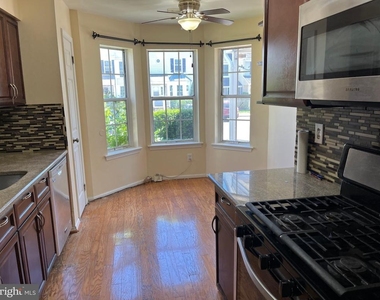 4 Fair Oaks Court - Photo Thumbnail 3