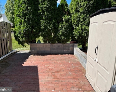 4 Fair Oaks Court - Photo Thumbnail 13