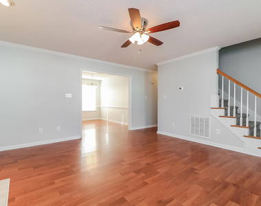 928 Shannondale Drive - Photo Thumbnail 6