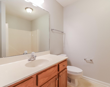 928 Shannondale Drive - Photo Thumbnail 11
