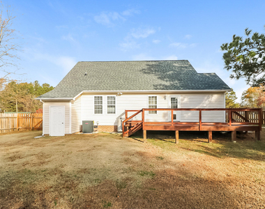 928 Shannondale Drive - Photo Thumbnail 14