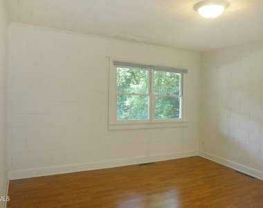 719 Hillsborough Street - Photo Thumbnail 8