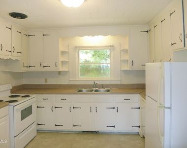 719 Hillsborough Street - Photo Thumbnail 6