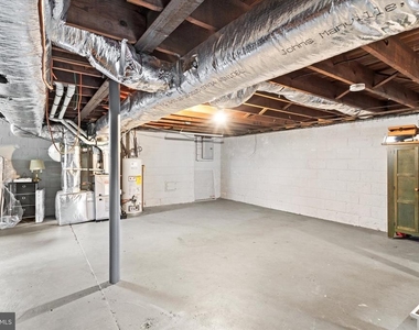 2734 Quakerbridge Road - Photo Thumbnail 24