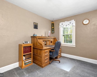 2734 Quakerbridge Road - Photo Thumbnail 15