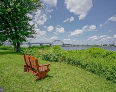 6201 Riverfront Drive - Photo Thumbnail 32