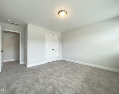 238 Deardom Way - Photo Thumbnail 19