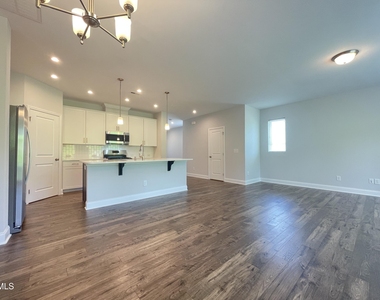 238 Deardom Way - Photo Thumbnail 6