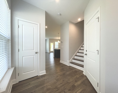 238 Deardom Way - Photo Thumbnail 9