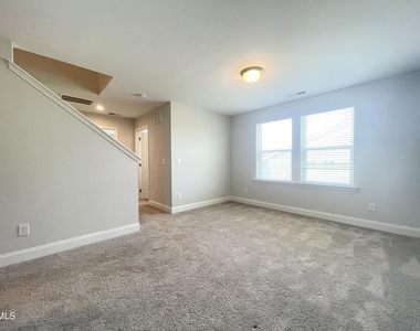 238 Deardom Way - Photo Thumbnail 11