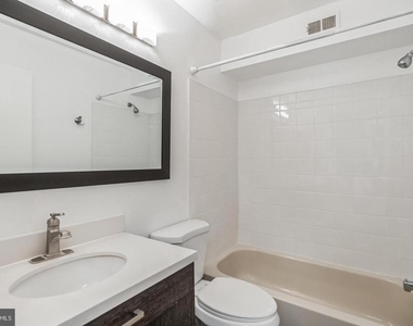 207 Sedgefield Drive - Photo Thumbnail 14