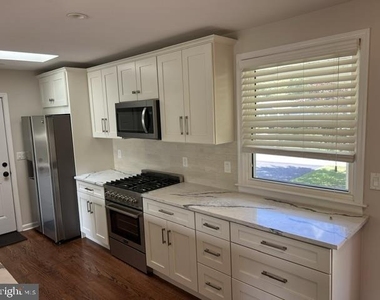 207 E Lake Boulevard - Photo Thumbnail 4