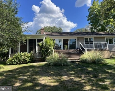 207 E Lake Boulevard - Photo Thumbnail 17