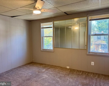206 Arch Street - Photo Thumbnail 17