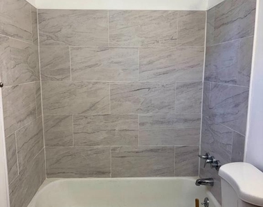 206 Arch Street - Photo Thumbnail 13