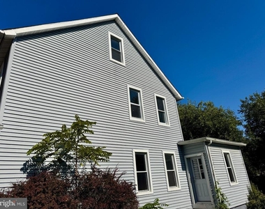 206 Arch Street - Photo Thumbnail 22