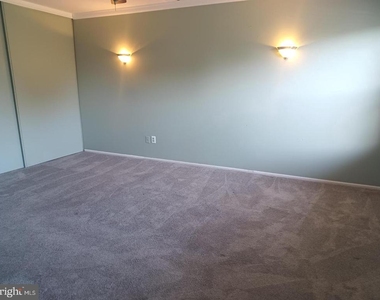 403 Roberts Lane - Photo Thumbnail 10