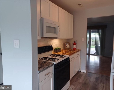 403 Roberts Lane - Photo Thumbnail 5