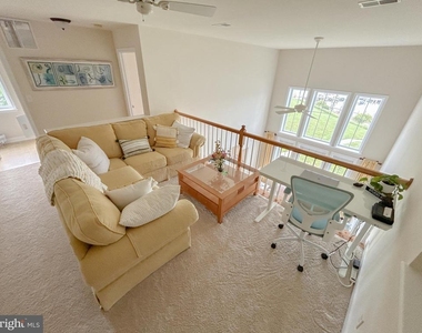 10800 Navy Page Lane - Photo Thumbnail 20