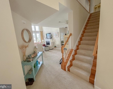 10800 Navy Page Lane - Photo Thumbnail 12