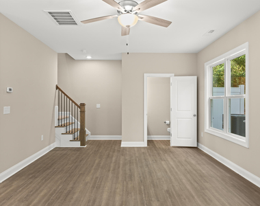 412 Meridian Crossing - Photo Thumbnail 2