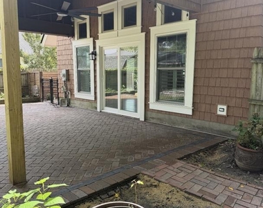 111 Pitts Street - Photo Thumbnail 2