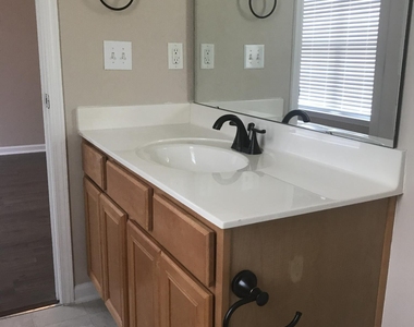 9807 Castain Drive - Photo Thumbnail 19