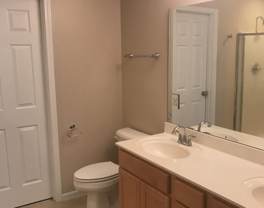 9807 Castain Drive - Photo Thumbnail 15