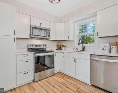 21969 Rosewood Terrace - Photo Thumbnail 13