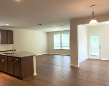 2059 Travern Drive - Photo Thumbnail 6