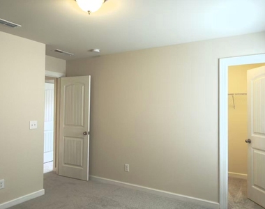 2059 Travern Drive - Photo Thumbnail 28