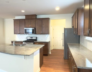 2059 Travern Drive - Photo Thumbnail 5