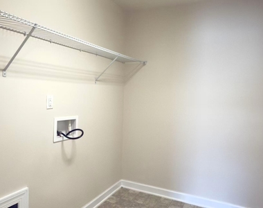 2059 Travern Drive - Photo Thumbnail 26