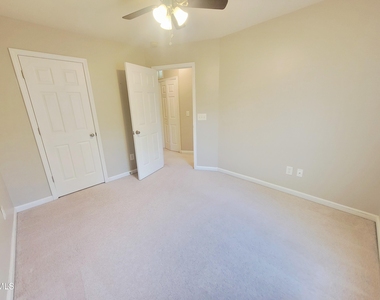 7248 Racine Way - Photo Thumbnail 31