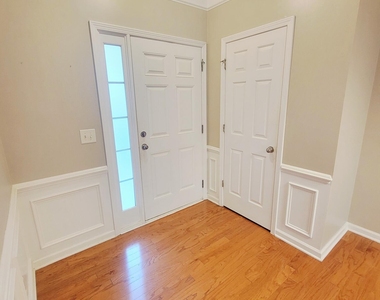 7248 Racine Way - Photo Thumbnail 3