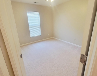 7248 Racine Way - Photo Thumbnail 28