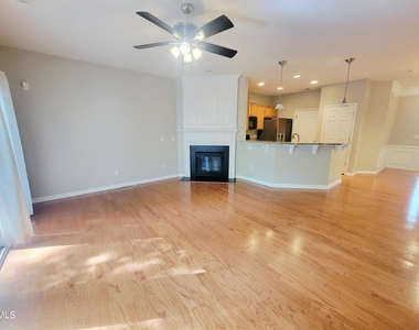 7248 Racine Way - Photo Thumbnail 13