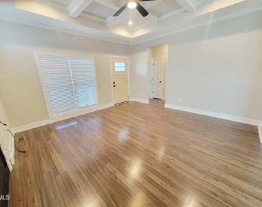 1433 Garner Road - Photo Thumbnail 4