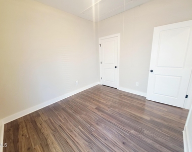 1433 Garner Road - Photo Thumbnail 30