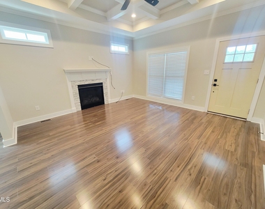 1433 Garner Road - Photo Thumbnail 5