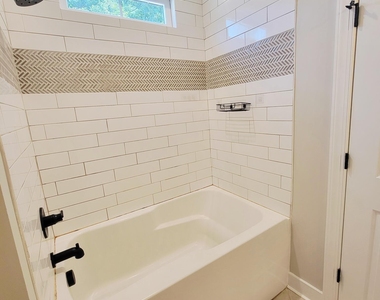 1433 Garner Road - Photo Thumbnail 25